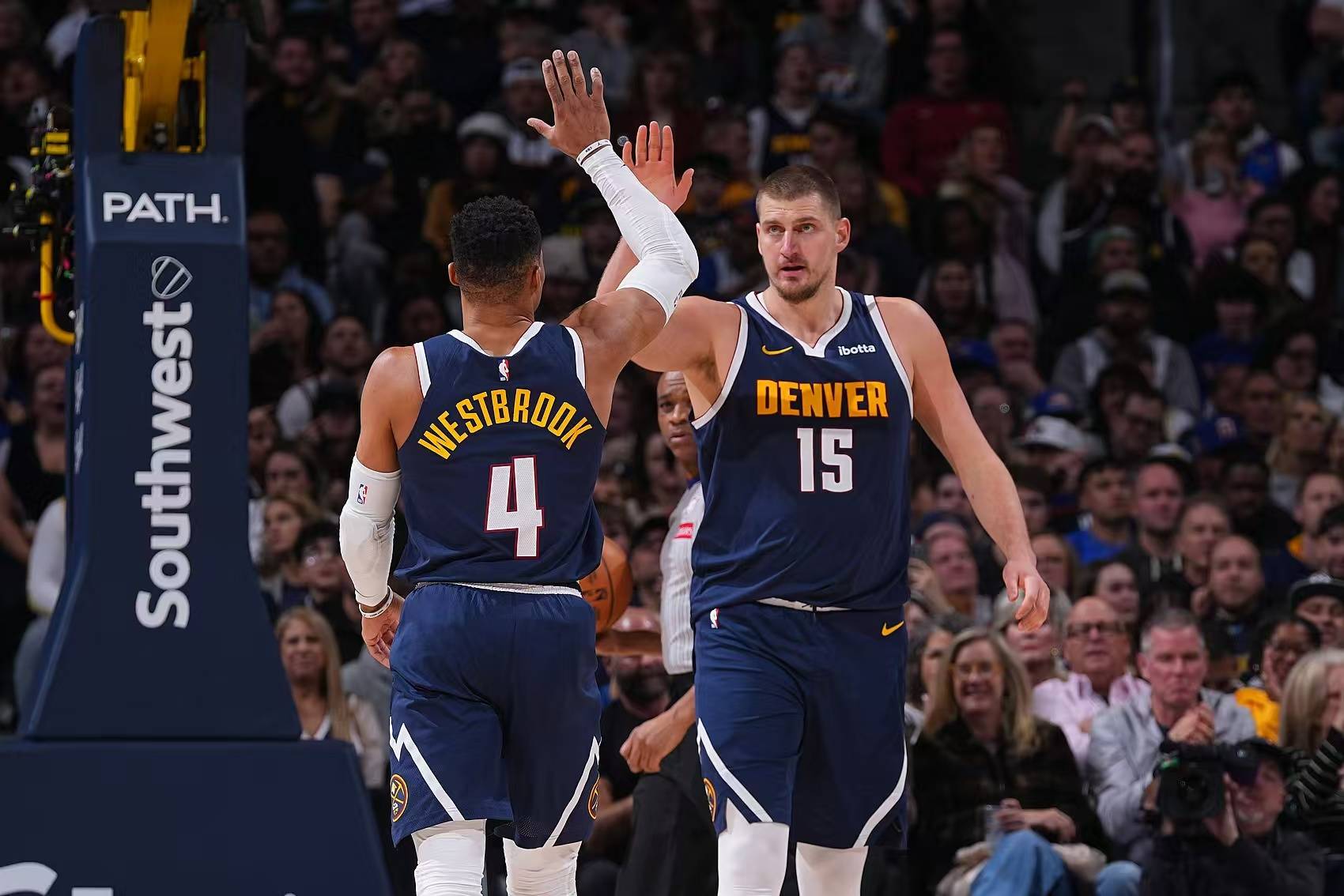 星空体育官网在线-NBA选手外借情况多多，球队战术调整